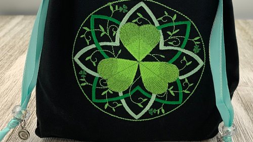 Shamrock Tarot Bag / Keepsake Bag / Drawstring Bag / Oracle Bag / Jewelry Bag / Crystal Bag / Gift Bag / Tarot Pouch / Cosmetic Bag