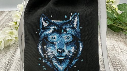 Wolf Embroidered Silk lined Tarot Bag Keepsake Bag / Drawstring Bag / Jewelry Bag / Crystal Bag / Gift Bag / Tarot Pouch