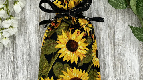 Sunflower Tarot Bag/ Custom Tarot Bag/ Keepsake Bag / Drawstring Bag / Oracle Bag / Jewelry Bag / Crystal Bag / Gift Bag / Tarot Pouch