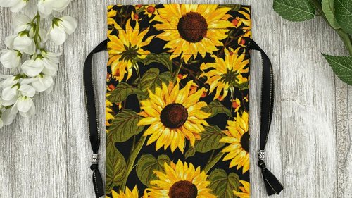 Sunflower Tarot Bag/ Custom Tarot Bag/ Keepsake Bag / Drawstring Bag / Oracle Bag / Jewelry Bag / Crystal Bag / Gift Bag / Tarot Pouch