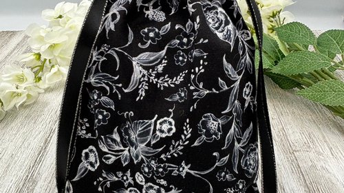 Floral Tarot Bag/ Custom Tarot Bag/ Keepsake Bag / Drawstring Bag / Oracle Bag / Jewelry Bag / Crystal Bag / Gift Bag / Tarot Pouch