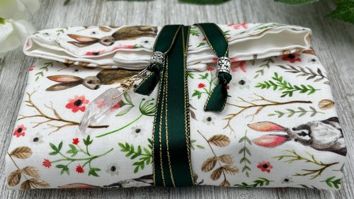 Reversible Cotton Lined Tarot Wrap/ Bunny Tarot Wrap / Tarot Supplies / Tarot Deck Storage / Tarot Cloth / Tarot Supplies / Altar