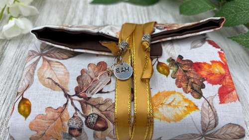 Reversible Cotton Lined Tarot Wrap/ Leaves Tarot Wrap / Tarot Supplies / Tarot Deck Storage / Tarot Cloth / Tarot Supplies / Altar